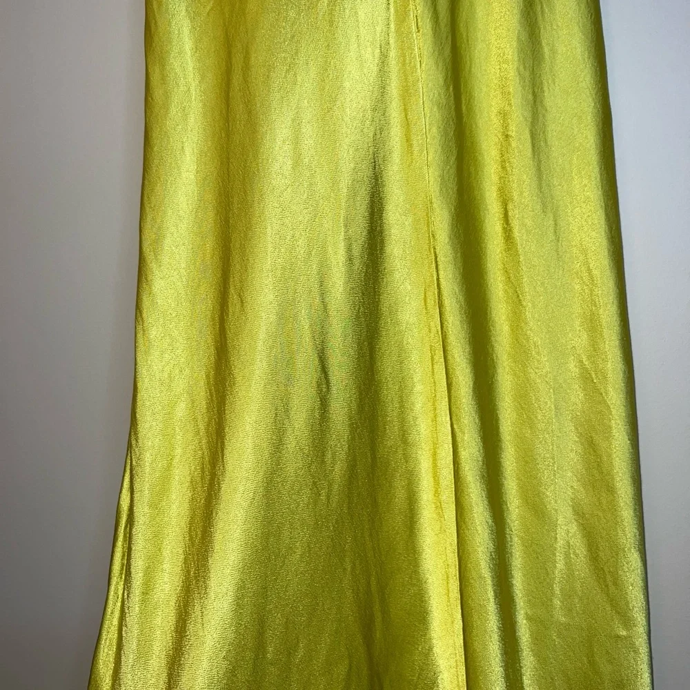 MESHKI XS DRESS SATIN CUT OUT MAXI - Picture 6 of 16